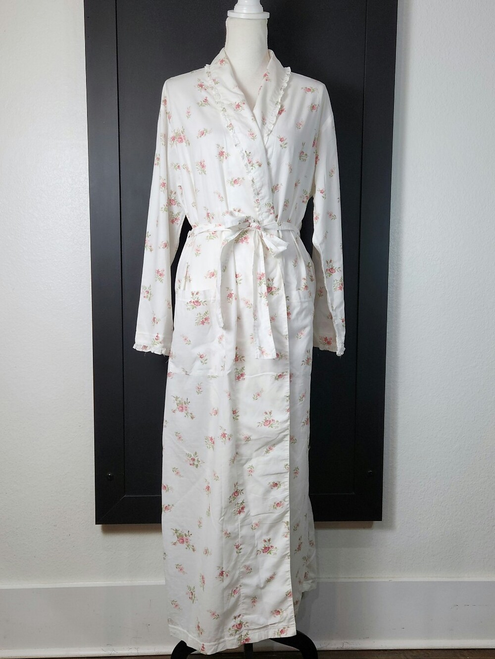 VTG Laura Ashley 100% Cotton Floral Ruffle Maxi Robe with Pockets